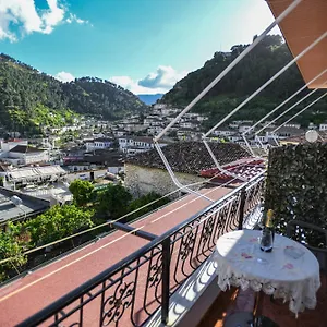 Willa Rezidenca Aurel Center, Berat